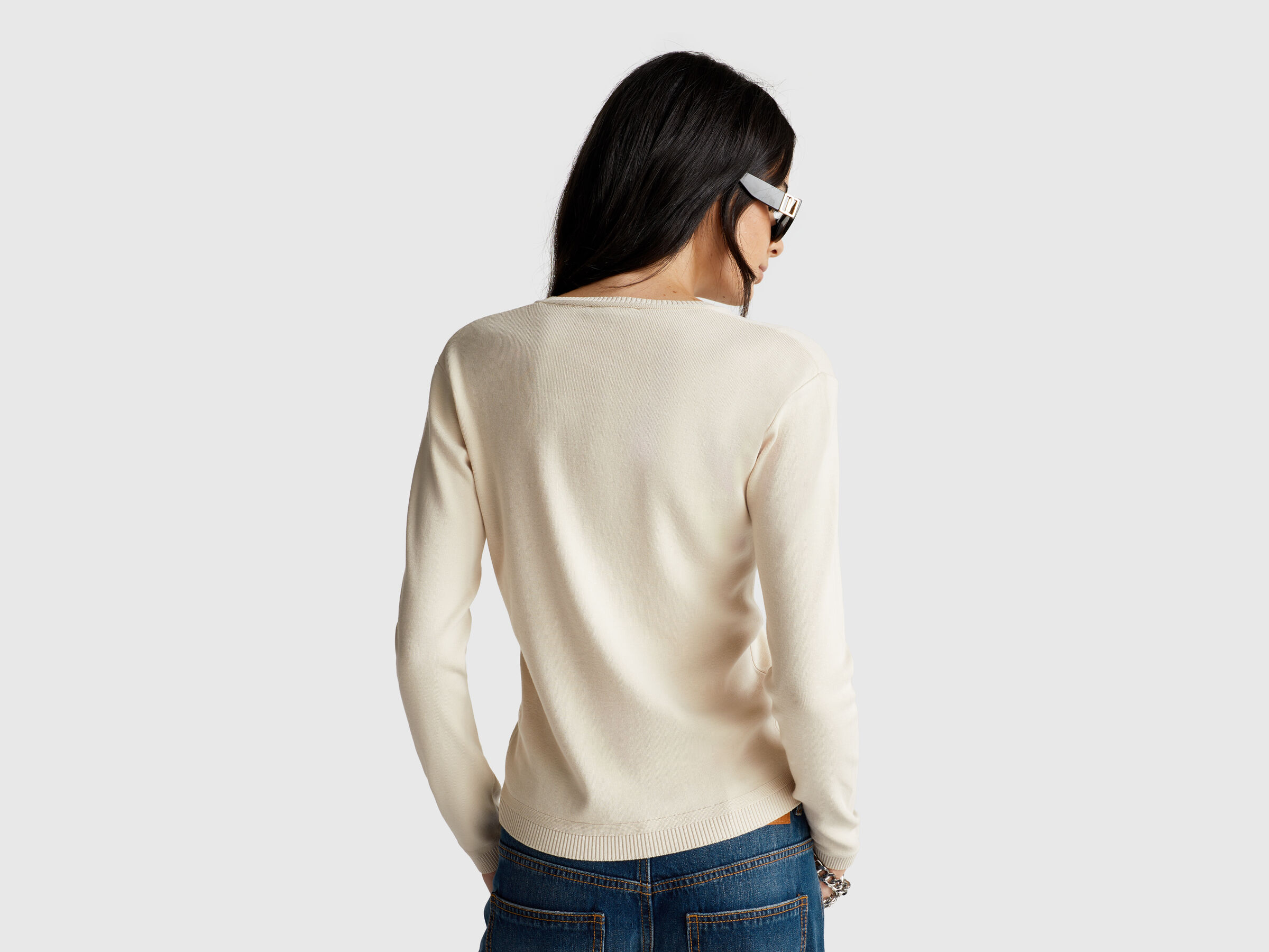 V NECK SWEATER L/S Women image number 2
